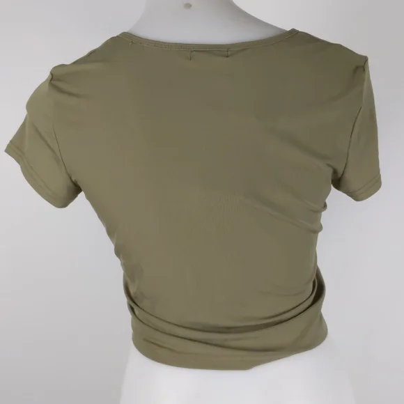 Valleygirl Top Size Med Khaki Green Short Sleeve Crop Ribbed Button Tie-up NEW - Picture 9 of 14
